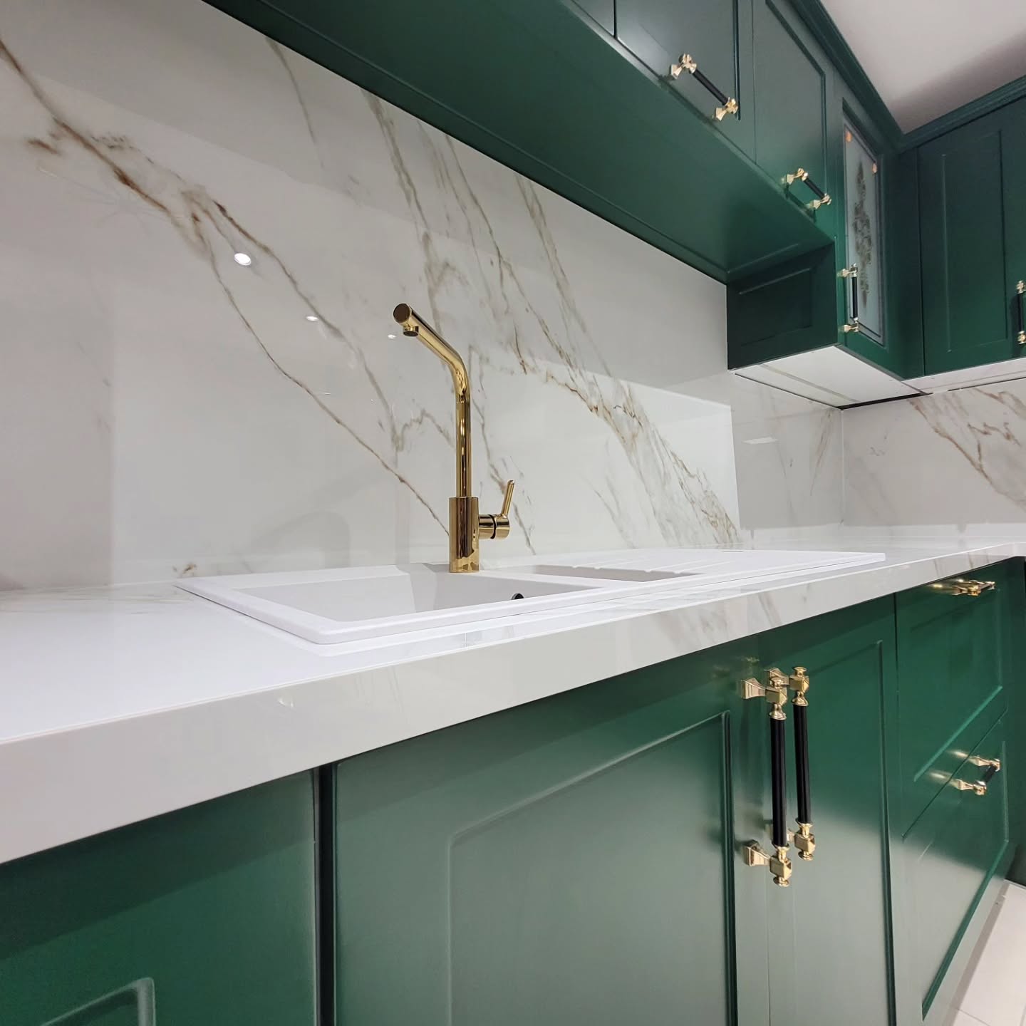 Kitchen Cabinet